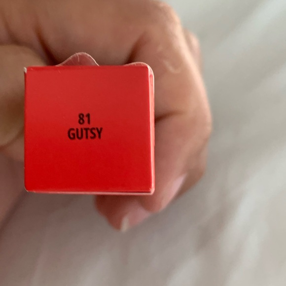 MAC “Gutsy” Locked Kiss lipstick - Picture 5 of 5
